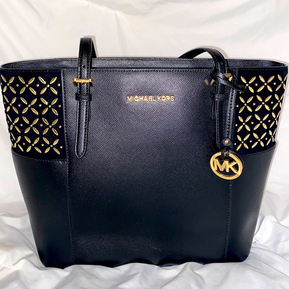 Micheal Kors Black Shoulder Bag